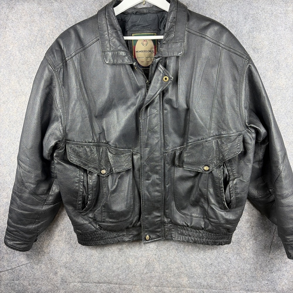 VINTAGE MEMBERS ONLY Black Leather Jacket Lined Size Mens L Motorcycle Bomber